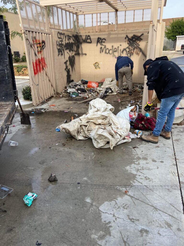 company specialized in junk removal in corona